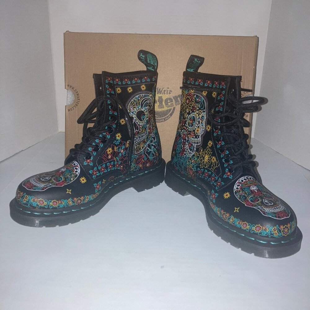 Dr. Martens AirWair 1460 Skulls Day of the Dead Size 7 Black Boots